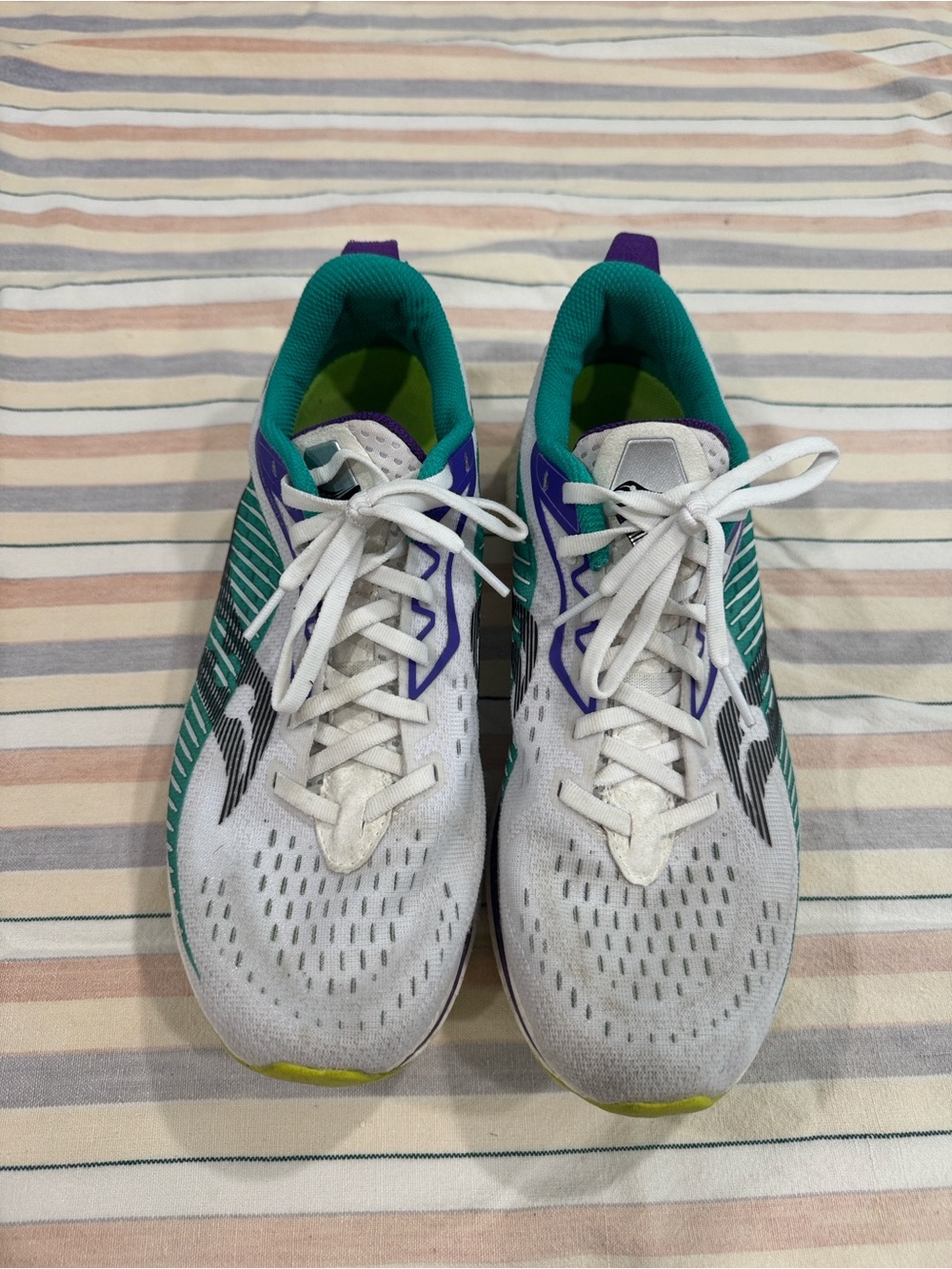 Saucony Endorphins Series 2 Women's White Teal Purple Lace-Up Running Shoes